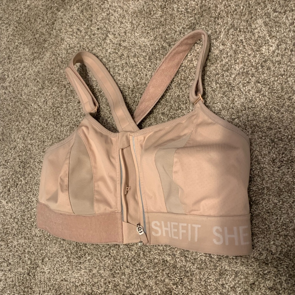 Shefit sports bra. Size 1luxe.